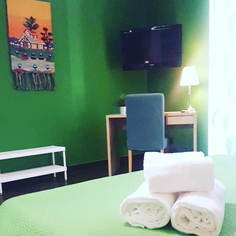XX Miglia Rooms & Apartments Κατάνια Εξωτερικό φωτογραφία