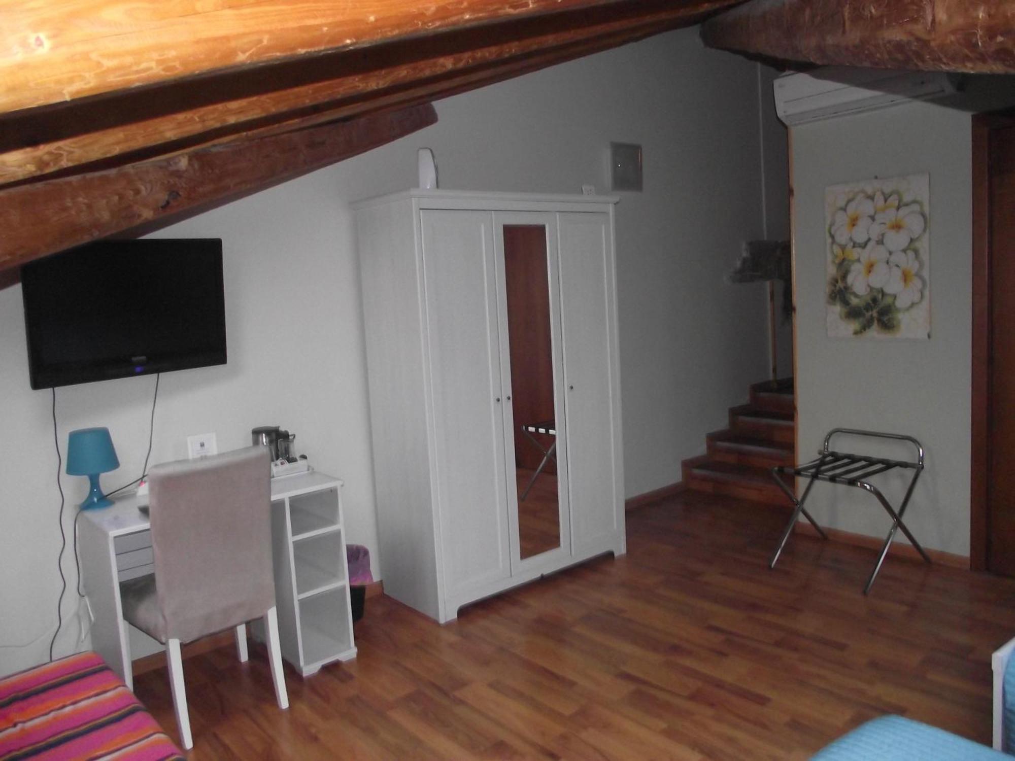 XX Miglia Rooms & Apartments Κατάνια Εξωτερικό φωτογραφία